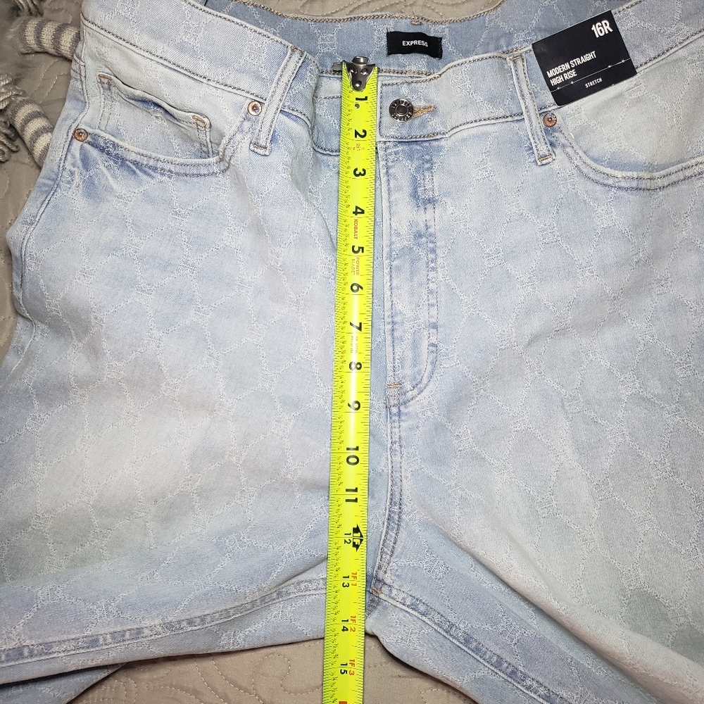 Express Modern Straight High Rise Patterned Jeans - Picture 4 of 8